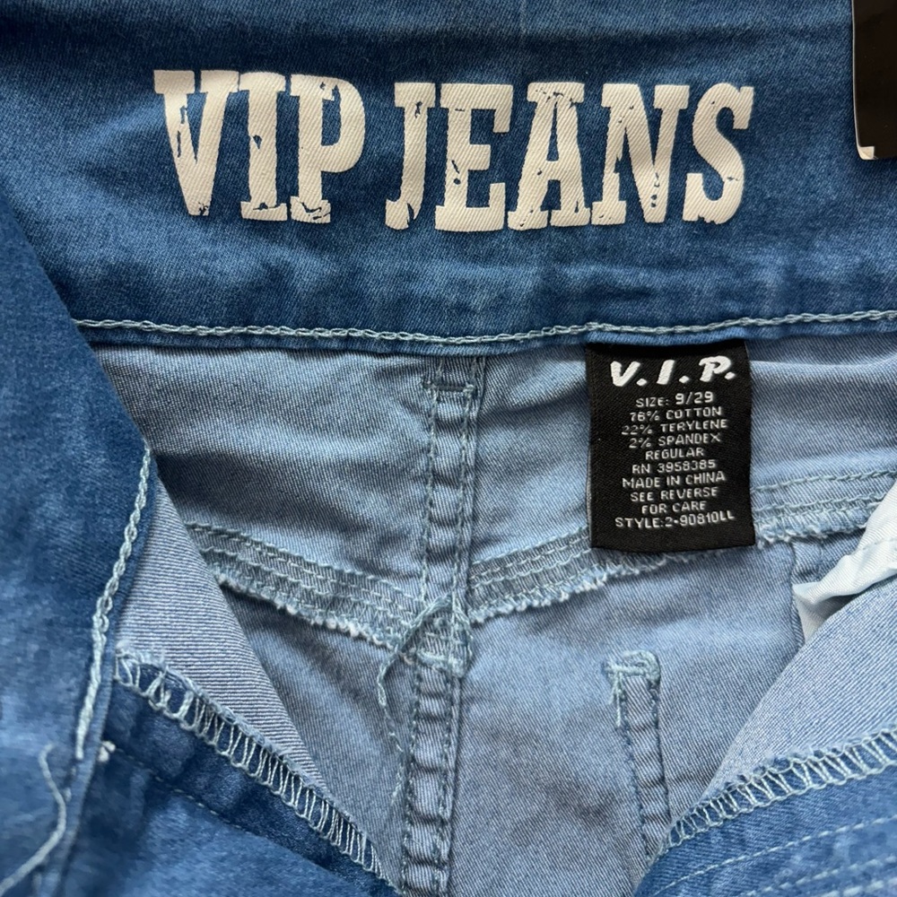 VIP Blue Jeans - Picture 5 of 10